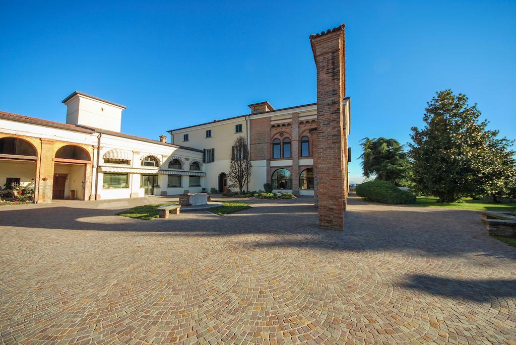 Villa Santa Maria Dell'Arco - Centro Oreb Cazzago San Martino Екстер'єр фото